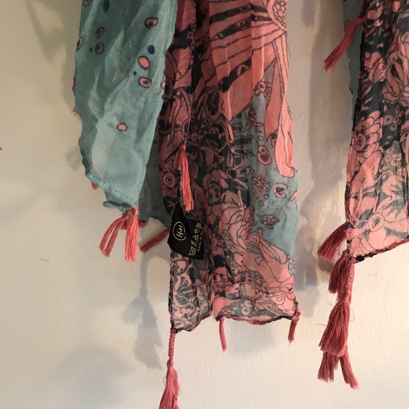 Turquoise and Pink Tasseled Floral Scarf - Picture 4 of 4